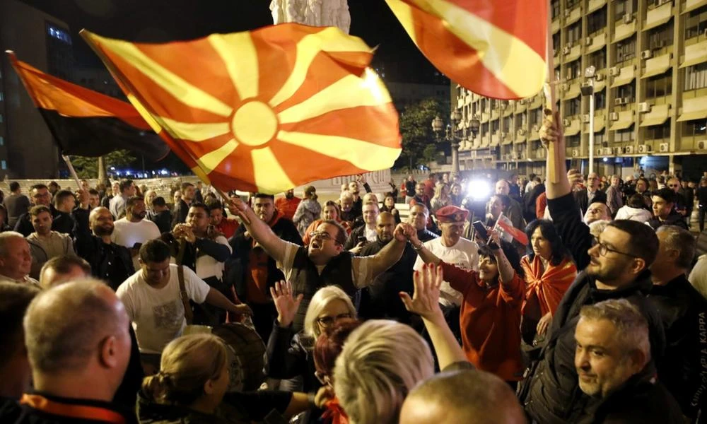 Το τέλος της Συμφωνίας των Πρεσπών - Σαρωτική νίκη των εθνικιστών του VMRO: Άνοιγουν το δρόμο στο σκέτο “Μακεδονία”